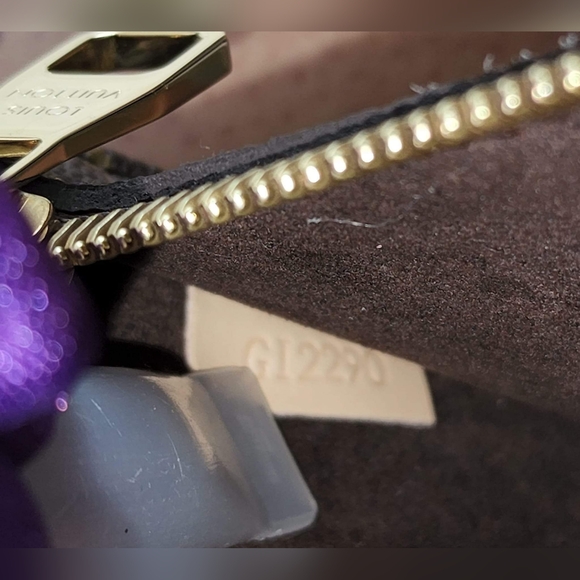 NEW Authentic Louis Vuitton Pochette Metis Mongram - Picture 14 of 16